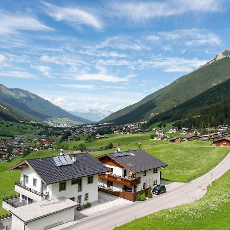Apartment In Neustift In The Stubai Valley Нойштифт-им-Штубайталь Экстерьер фото